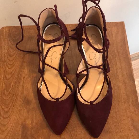 Lace up maroon heels - Picture 4 of 5